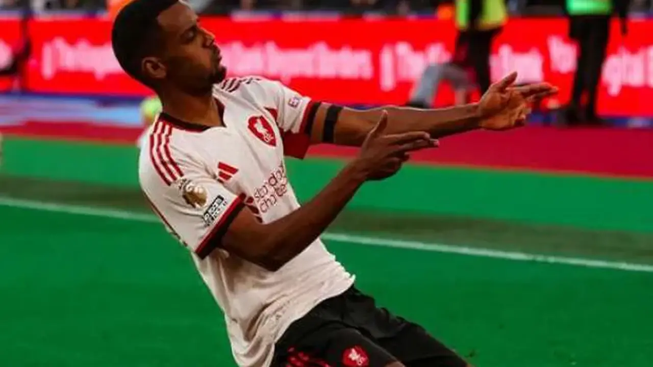 ليفربول يستعيد نغمة الانتصارات ويسجل هدفين في شباك وست هام بحضور محمد صلاح